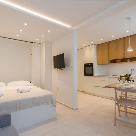 Studio Apartment Tetida by Locap Group Piran Bagian luar foto