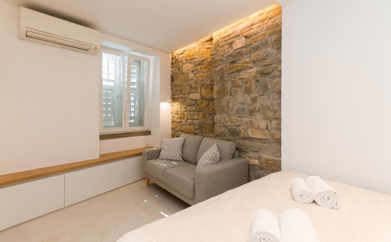 Studio Apartment Tetida by Locap Group Piran Bagian luar foto
