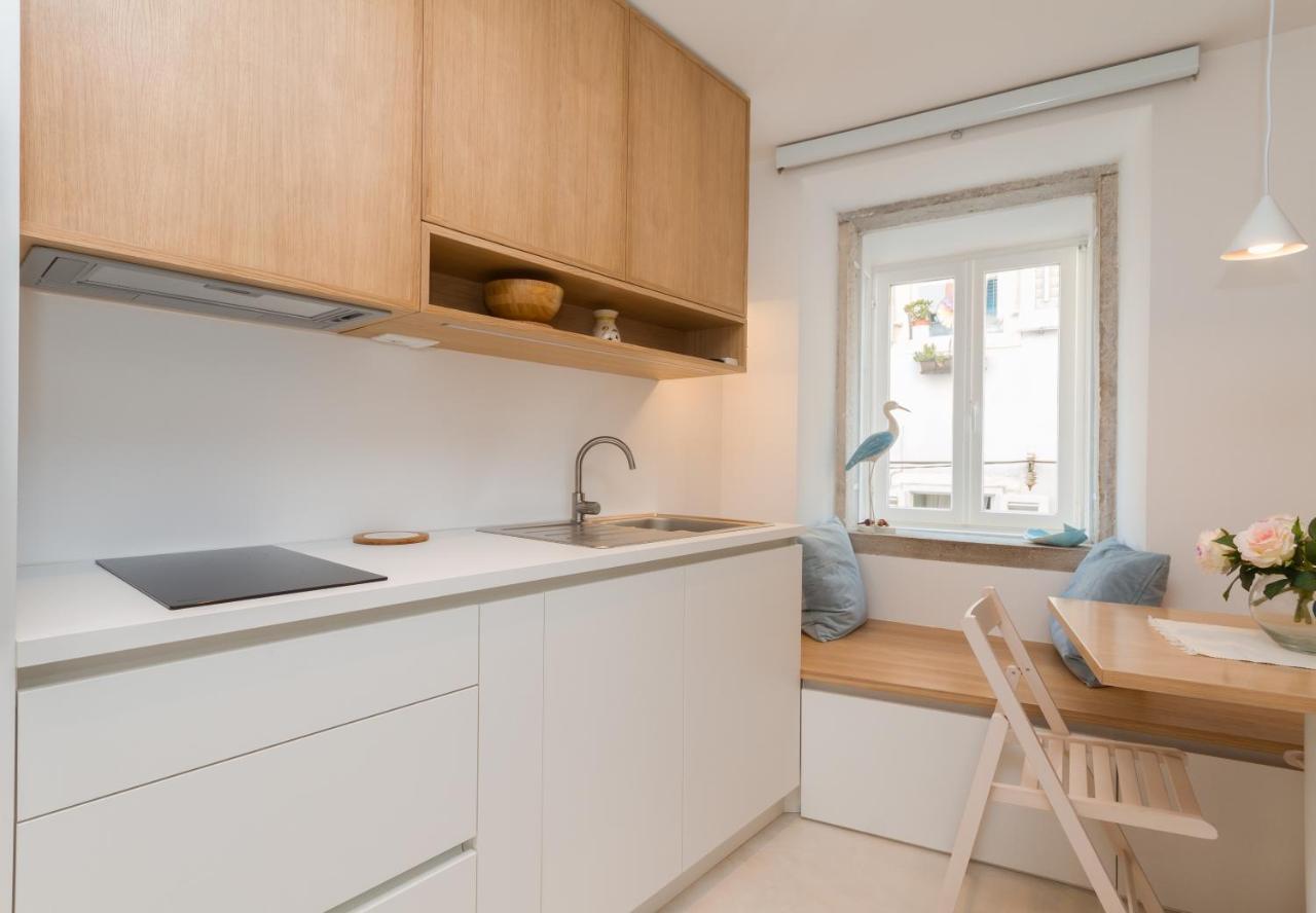 Studio Apartment Tetida by Locap Group Piran Bagian luar foto