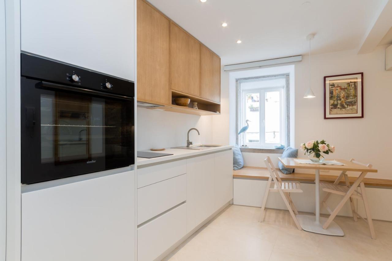 Studio Apartment Tetida by Locap Group Piran Bagian luar foto