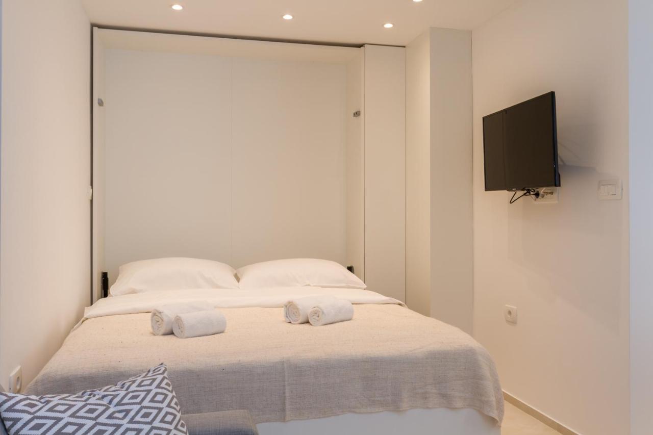 Studio Apartment Tetida by Locap Group Piran Bagian luar foto