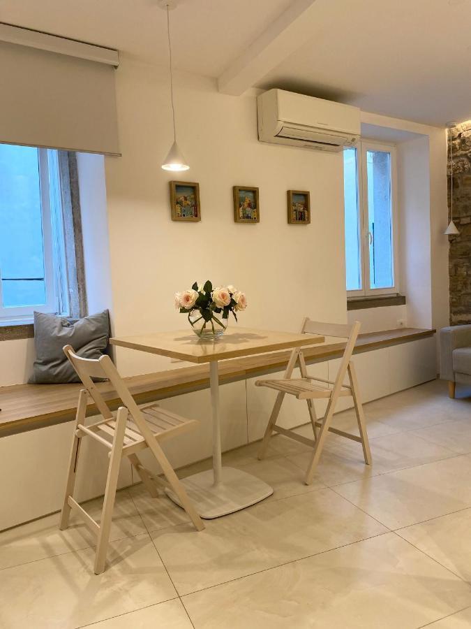Studio Apartment Tetida by Locap Group Piran Bagian luar foto